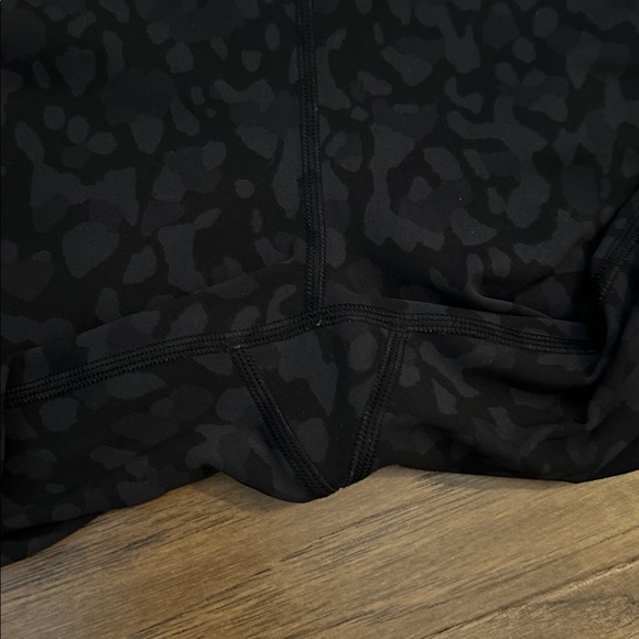 lululemon athletica Charcoal Leopard Leggings - Picture 5 of 6